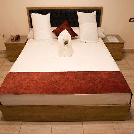 Heru Pyramids View Hotel Кайро Екстериор снимка