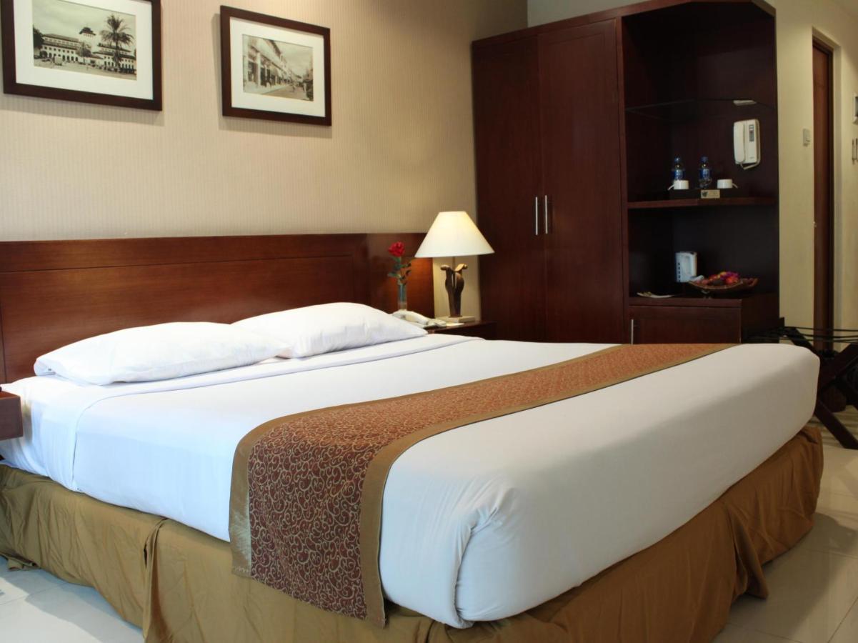 Heru Pyramids View Hotel Кайро Екстериор снимка