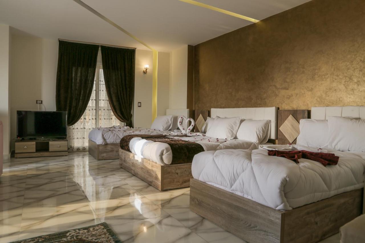 Heru Pyramids View Hotel Кайро Екстериор снимка