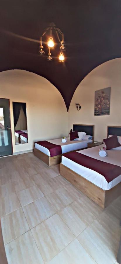 Heru Pyramids View Hotel Кайро Екстериор снимка